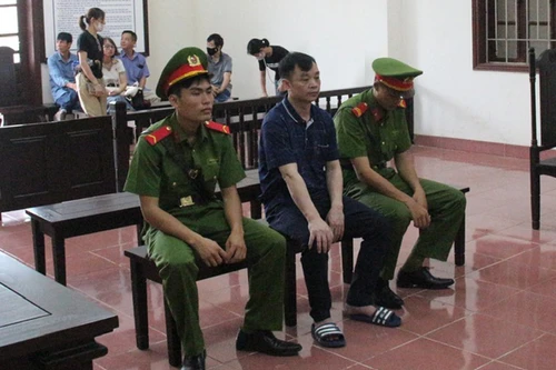 Kế toán biển thủ hơn 870 triệu đồng