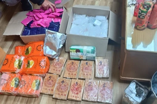 Phát hiện số lượng lớn ma tuý trong nhà cặp vợ chồng "hờ"