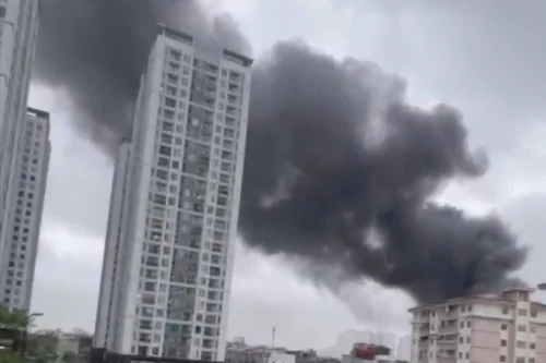 Xảy cháy xưởng cơ khí thuộc Cổ phần thiết bị vật tư cơ điện xây dựng