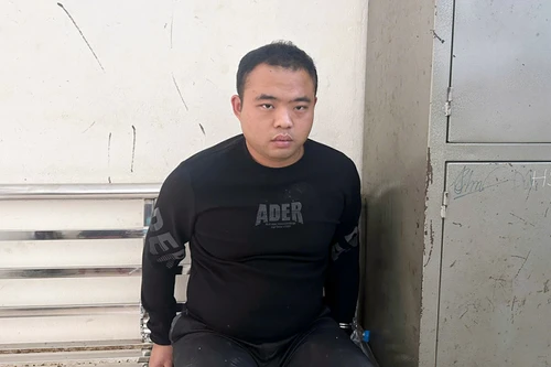 Bắt nhanh tên cướp dùng dao uy hiếp nhân viên thu ngân