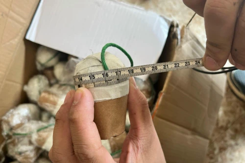 Khởi tố đối tượng sản xuất buôn bán hàng cấm