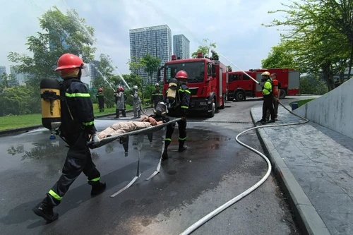 Diễn tập phương án chữa cháy, cứu nạn, cứu hộ tại khách sạn JW Marriott Hà Nội