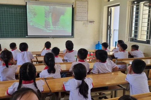 Tuyên truyền kỹ năng phòng cháy, thoát nạn cho học sinh đầu năm học mới