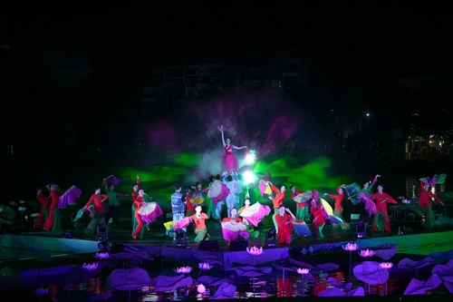 Lễ hội Sen mang dấu ấn đặc sắc tôn vinh những nét đẹp, giá trị văn hóa của Thăng Long Hà Nội