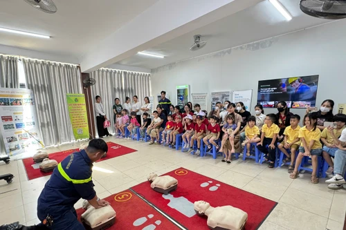 Đồng loạt triển khai tuyên truyền phòng cháy và cứu nạn trên toàn thành phố