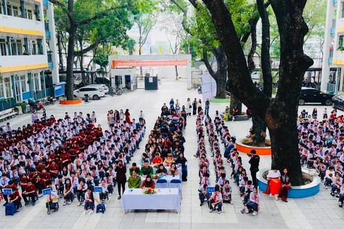 Ký cam kết không giao xe cho người không đủ điều kiện điều khiển