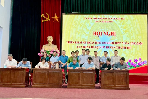 Ký cam kết không sản xuất, sử dụng xe ba, bốn bánh tự chế