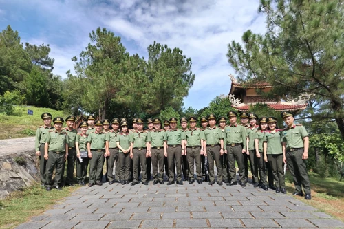 Hoạt động ý nghĩa của Cụm thi đua số 5 - Công an Hà Nội