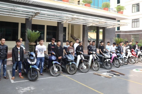 Xử lý nhiều vụ thanh, thiếu niên mang dao, kiếm đi giải quyết mâu thuẫn