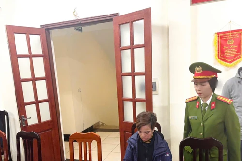 Đối tượng vận chuyển số lượng lớn pháo nổ bị bắt quả tang