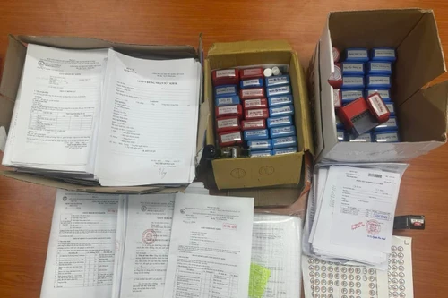 Thuê chung cư mini để kinh doanh... con dấu giả 