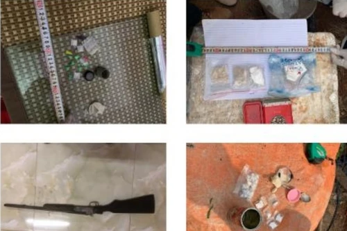 Thu 1 khẩu súng của nhóm tội phạm ma túy