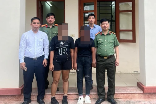 Trao trả 2 phụ nữ Campuchia nhập cảnh trái phép