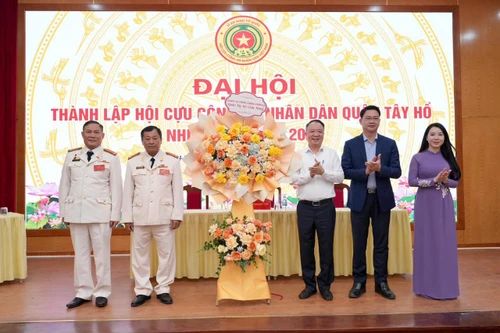 Ra mắt Ban chấp hành Hội cựu Công an nhân dân quận Tây Hồ