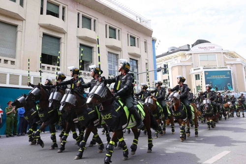 Hình ảnh lễ Tuần hành chung tay vì cộng đồng không có ma túy