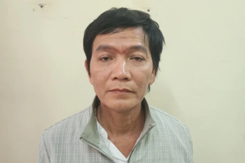 Khởi tố đối tượng bôi chất phóng xạ vào...thiết bị đánh bạc bịp