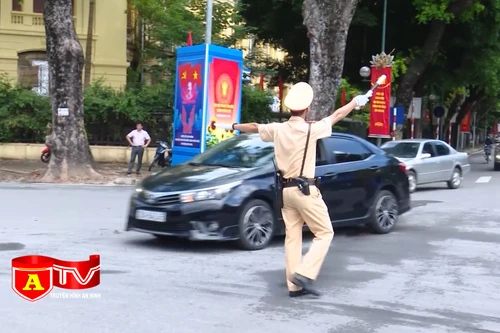 Phân luồng giao thông phục vụ Đại hội đại biểu toàn quốc các dân tộc thiểu số Việt Nam lần thứ II