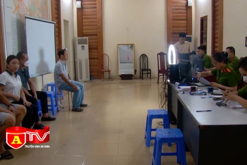 Tạo mọi điều kiện thuận lợi cho người dân làm CCCD gắn chip điện tử 