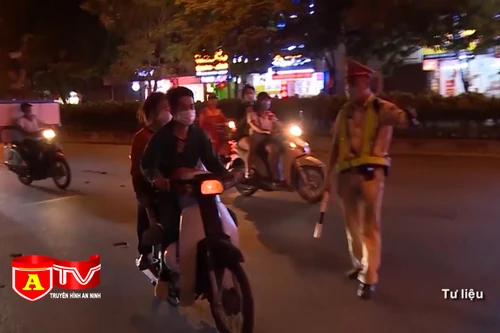 Tuần tra xử lý hơn 600 trường hợp vi phạm Luật Giao thông