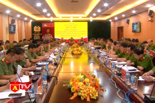 Nỗ lực hoàn thành chỉ tiêu cấp căn cước công dân trong tháng 6