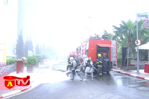 Diễn tập phương án PCCC và CNCH phối hợp nhiều lực lượng