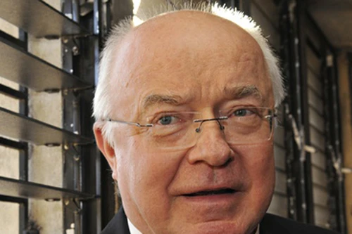 Vatican: Nhân vật cấp cao đầu tiên bị xét xử về tội danh lạm dụng tình dục trẻ em