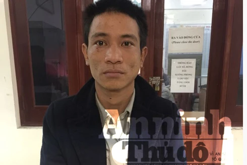  Say rượu cầm dao chém bạn trong phòng trọ 