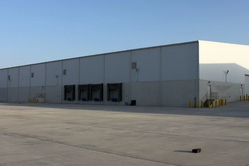 Mỹ chi 15 triệu USD để xây dựng nhà kho bỏ không tại Afghanistan