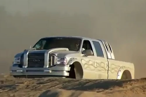 Xe chống đạn (6): Điều khiển tồi, xe chống đạn sẽ thành “quan tài bọc thép“