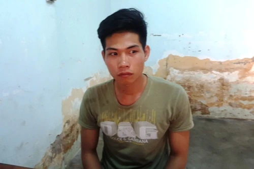 Gã bạn trai giết nữ công nhân bằng 22 nhát dao vừa ra đầu thú