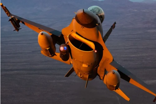 Hệ thống tác chiến điện tử IVEWS giúp tiêm kích F-16 'miễn nhiễm' tên lửa đối phương