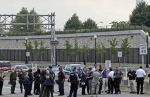 Báo động an ninh gần Lầu Năm góc