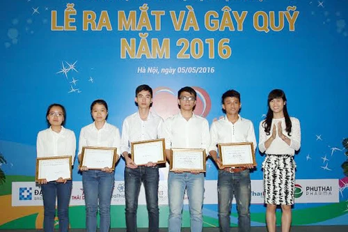 Chắp cánh ước mơ cho những sinh viên nghèo học giỏi