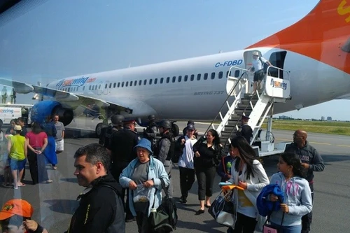 Bị đe dọa nổ bom, máy bay của Canada phải quay về