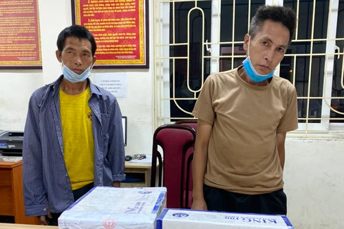 Lộ diện 2 đối tượng vận chuyển thuê 15 bánh heroin từ chiếc ba lô bị... lấy nhầm