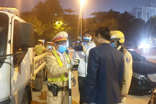 Không để xảy ra ùn tắc giao thông dịp Tết Nguyên đán và Đại hội Đảng các cấp