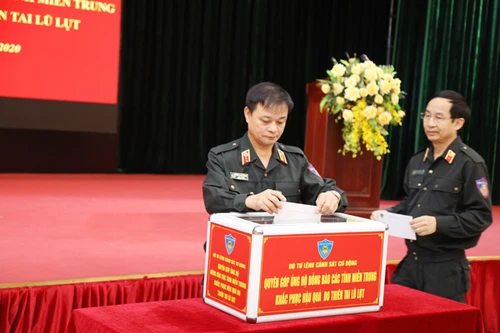 Hướng về miền Trung với tình cảm chân thành và sâu sắc nhất