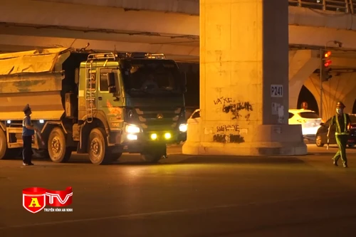 Mở đợt cao điểm xử lý vi phạm về tải trọng phương tiện đường bộ