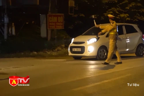 Phát hiện 2 vụ việc có dấu hiệu hình sự qua tuần tra kiểm soát giao thông 