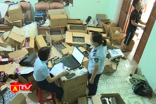 Phát hiện cơ sở sản xuất gần 12 nghìn lọ thực phẩm chức năng giả