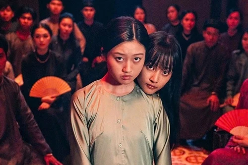 Một phim kinh dị Việt rời rạp khi chưa đạt doanh thu "trăm tỷ"