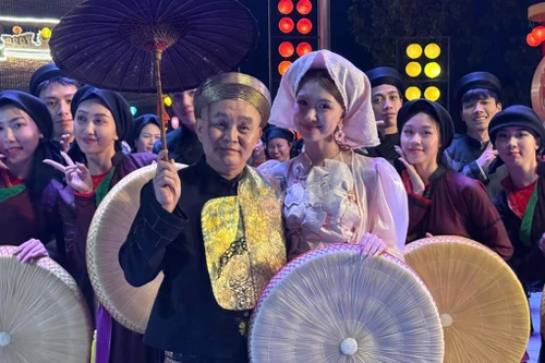 NSƯT Xuân Hinh được tỉnh Bắc Ninh tặng Bằng khen