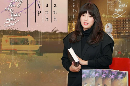 Tái bản 1.000 cuốn tiểu thuyết tri ân các "chiến sĩ áo trắng" 