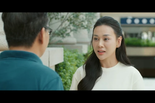 Phương Oanh trở lại diễn xuất trong phim nói về "phụ nữ đã qua tuổi mơ mộng"