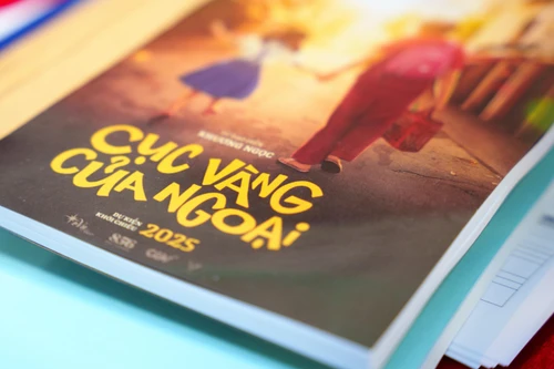 Khai máy phim điện ảnh "Cục vàng của ngoại"