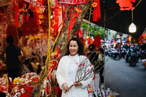 Nhạc sĩ Giáng Son và ký ức về chiếc bánh chưng "tí hon"