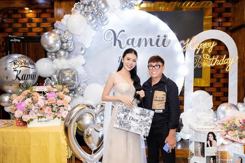 Á hậu Kim Khỏe đón tuổi mới, làm "nàng thơ" của nhà thiết kế Tommy Nguyễn