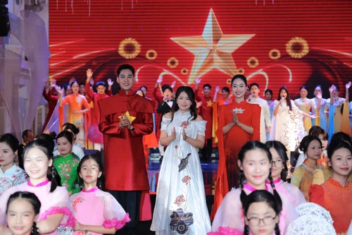 Nhà thiết kế Hoàng Ly và dấu ấn thời trang đặc biệt kỷ niệm 30 năm làm nghề