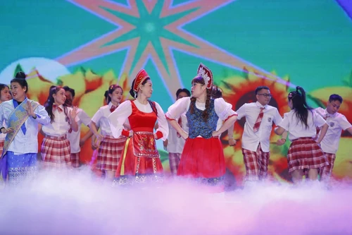 "Gala cười 2025" chủ đề "Bật tiếng cười lên" phát sóng tối mồng 2 Tết