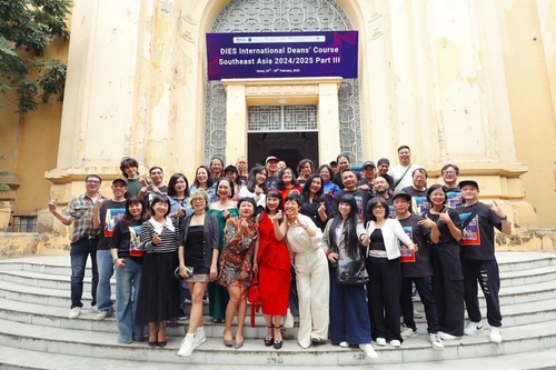 Hơn 100 nghệ sĩ U50, U60 trở lại trong "Dạ hội cựu Sinh viên Thủ đô 2025"